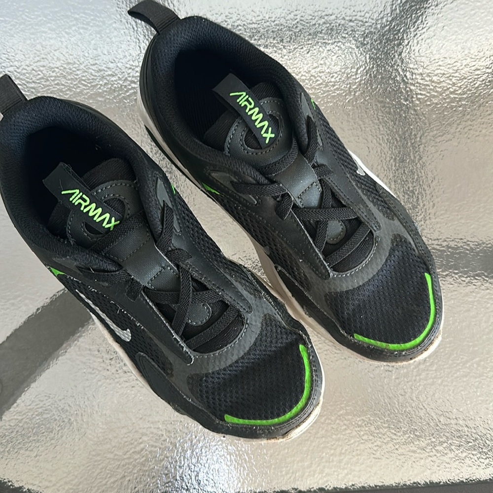 Nike Air Max Bolt
